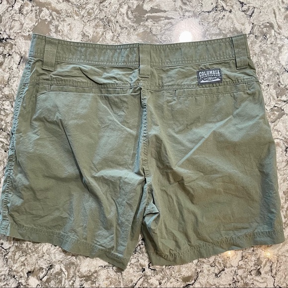 Olive Green Columbia Shorts - Picture 2 of 6